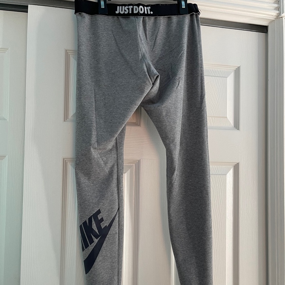 Nike leggings